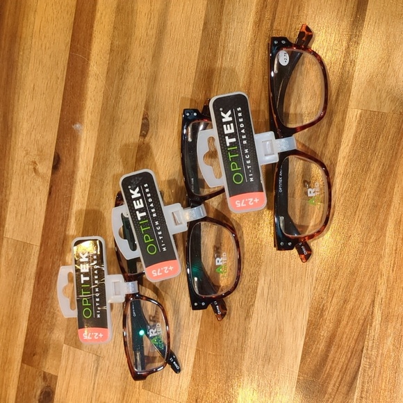 NWT Optitek+2.75 Hi-Tech readers - Picture 1 of 5
